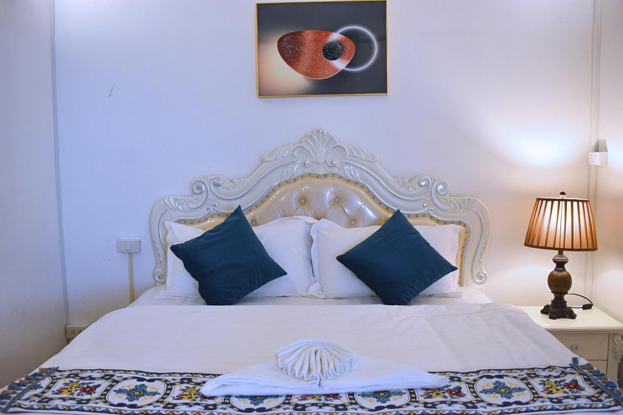 Monsane Villa لوانغ برابانغ المظهر الخارجي الصورة